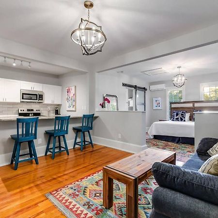 Mckenize Guest House: Marble Falls Suite 1 Bd, 1Ba Екстериор снимка